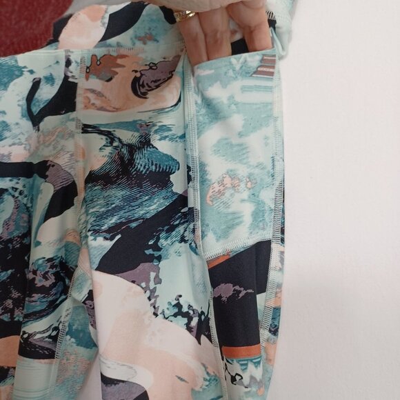 Under‎ Armour Womens Watercolor Print Ankle Leggings Active Yoga Size Medium - Picture 5 of 11